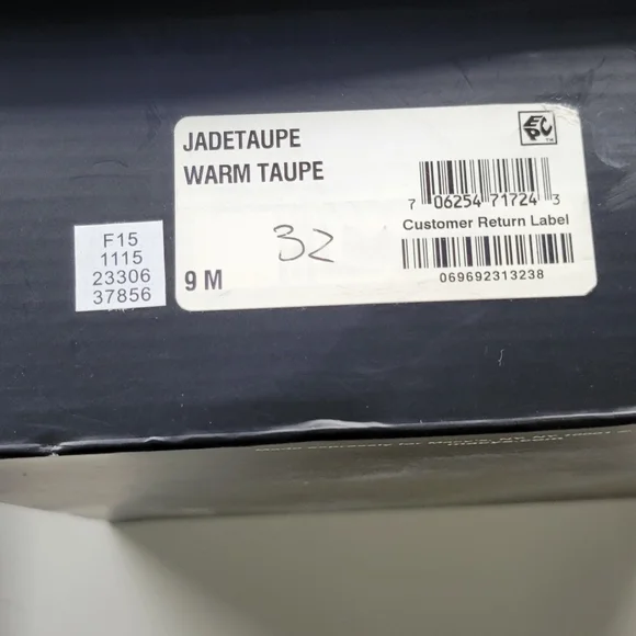 NEW Women's INC international concepts jade warm taupe Women’s Size 9 Boot Suede - Picture 7 of 7